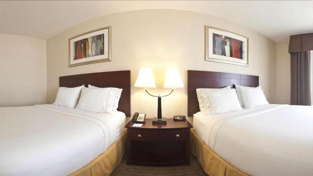 Holiday Inn Express Hotel & Suites Minot South By Ihg Eksteriør billede